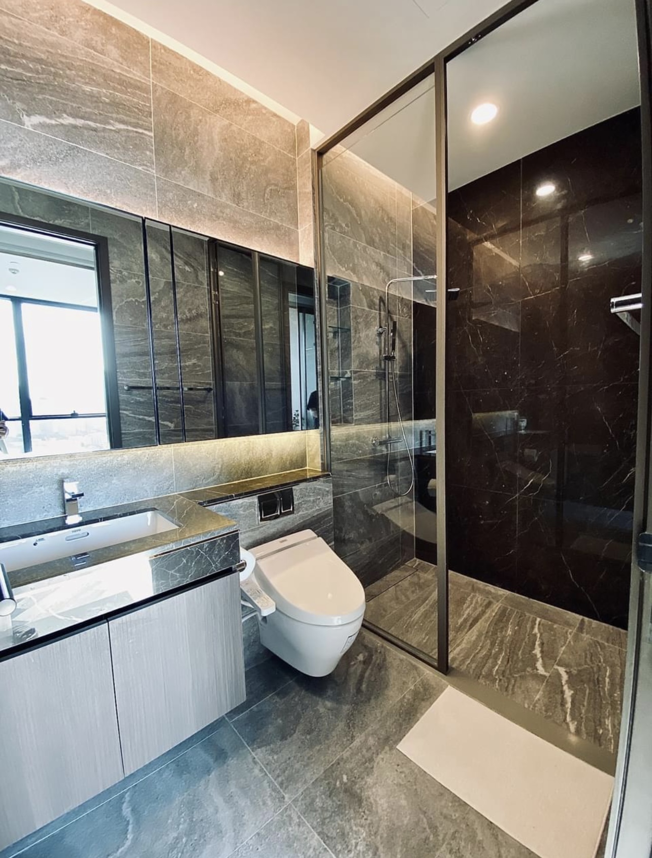 The Esse Sukhumvit 36, view 4