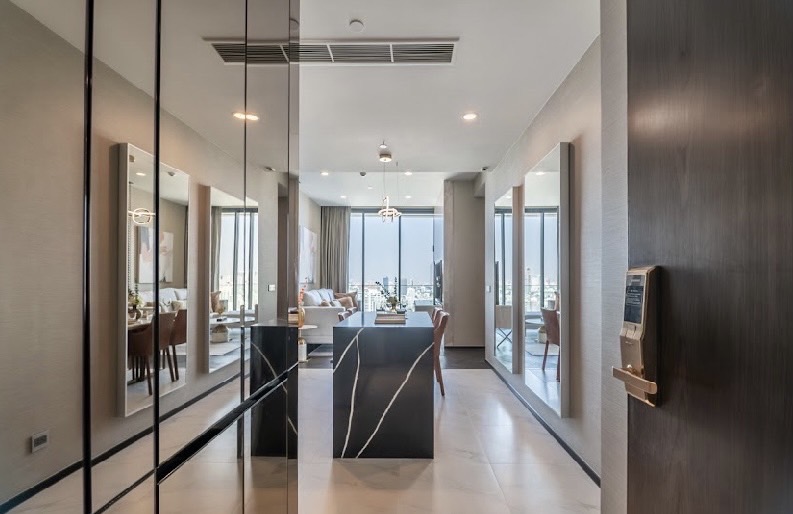 The Esse Sukhumvit 36, view 3