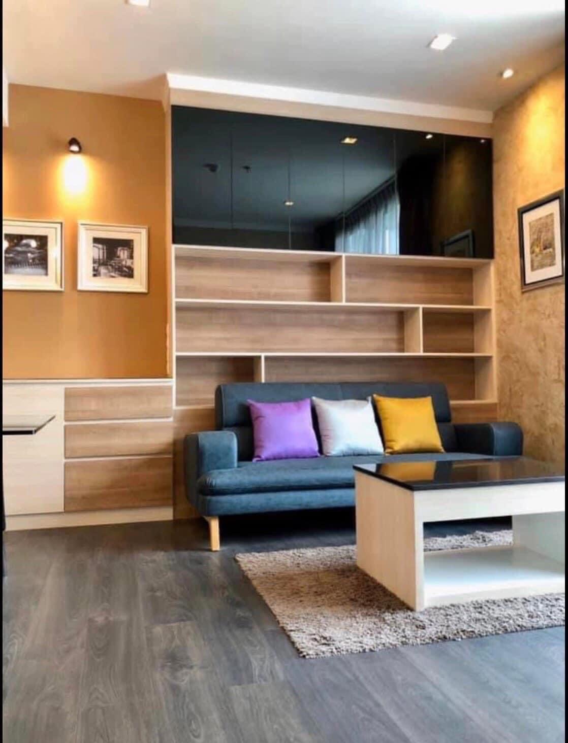 Edge Sukhumvit 23 at Edge Sukhumvit 23