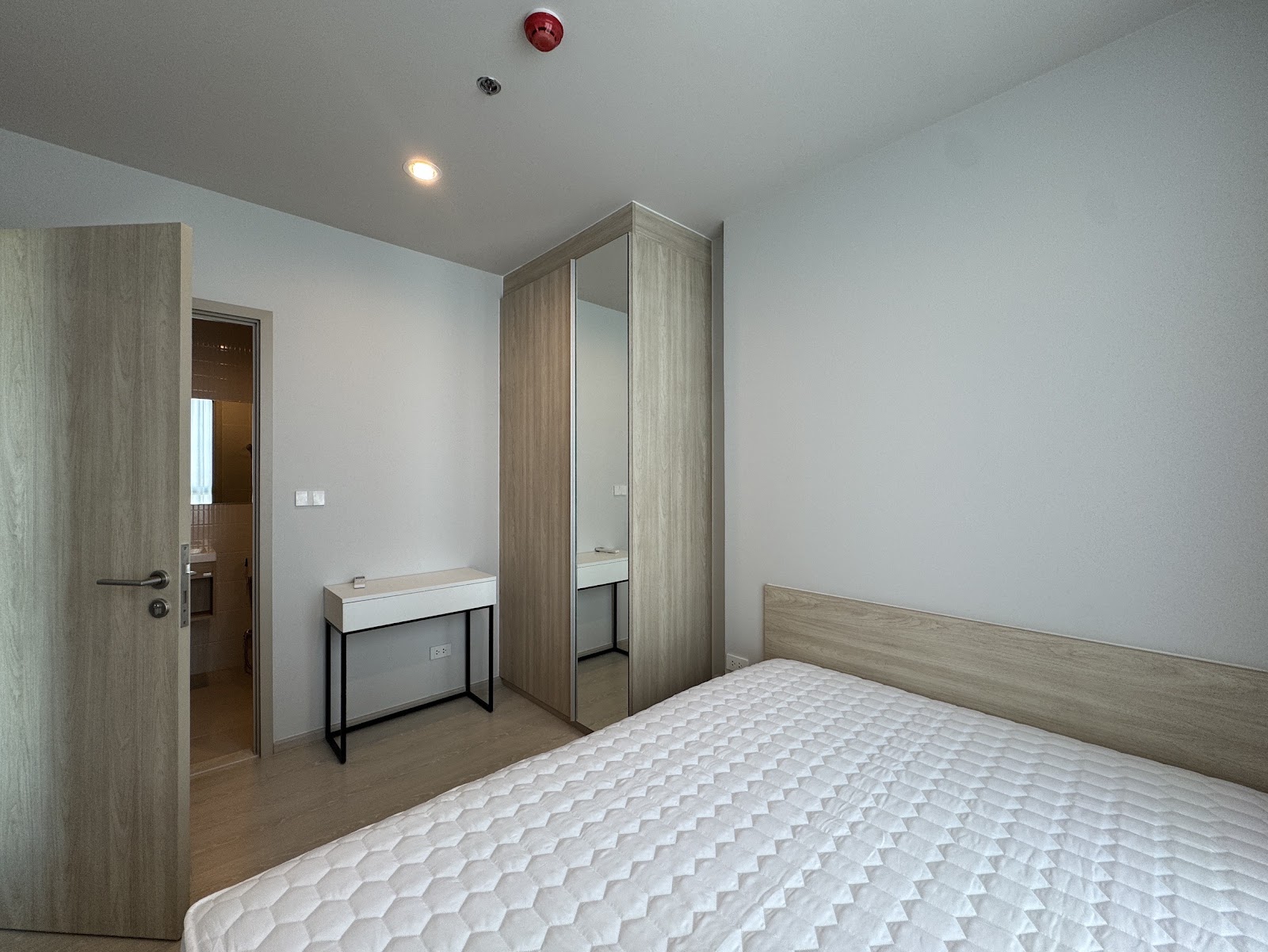 Nue Mega Plus Bangna, view 5
