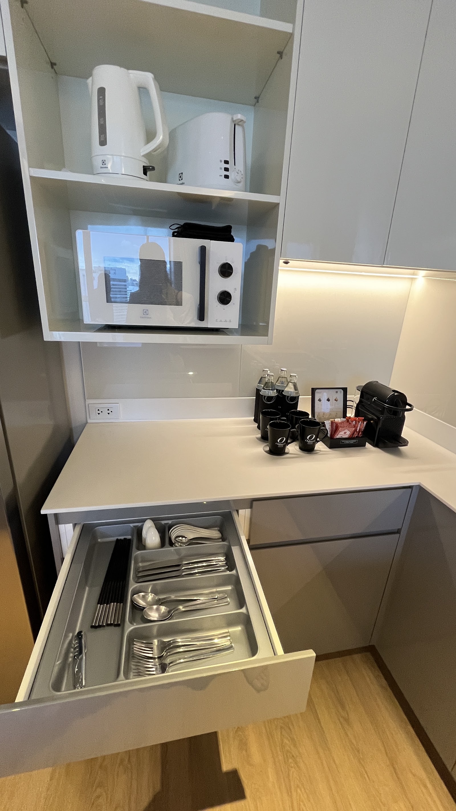 Oakwood Suites Bangkok, view 5