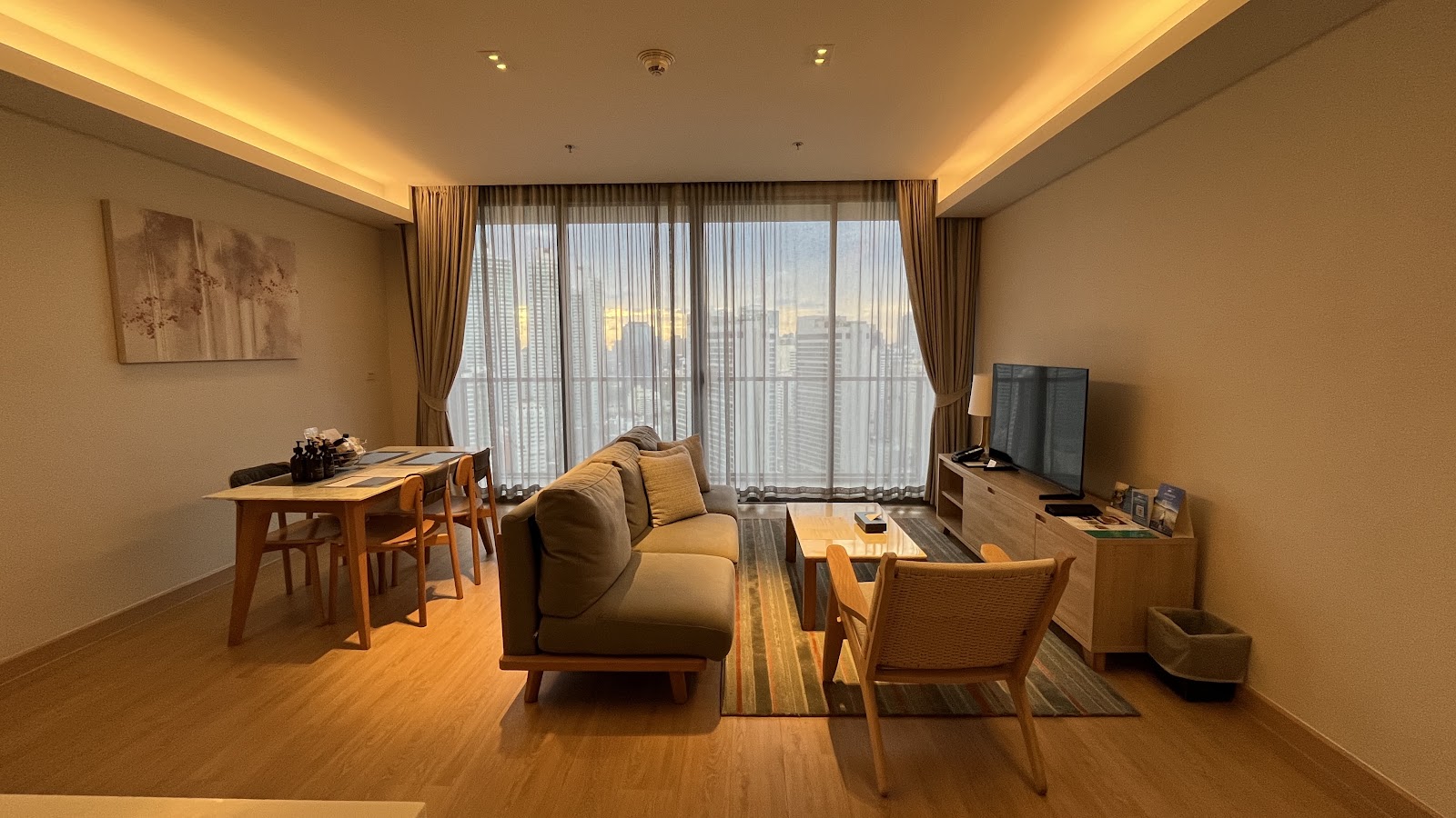 Oakwood Suites Bangkok at Oakwood Suites Bangkok