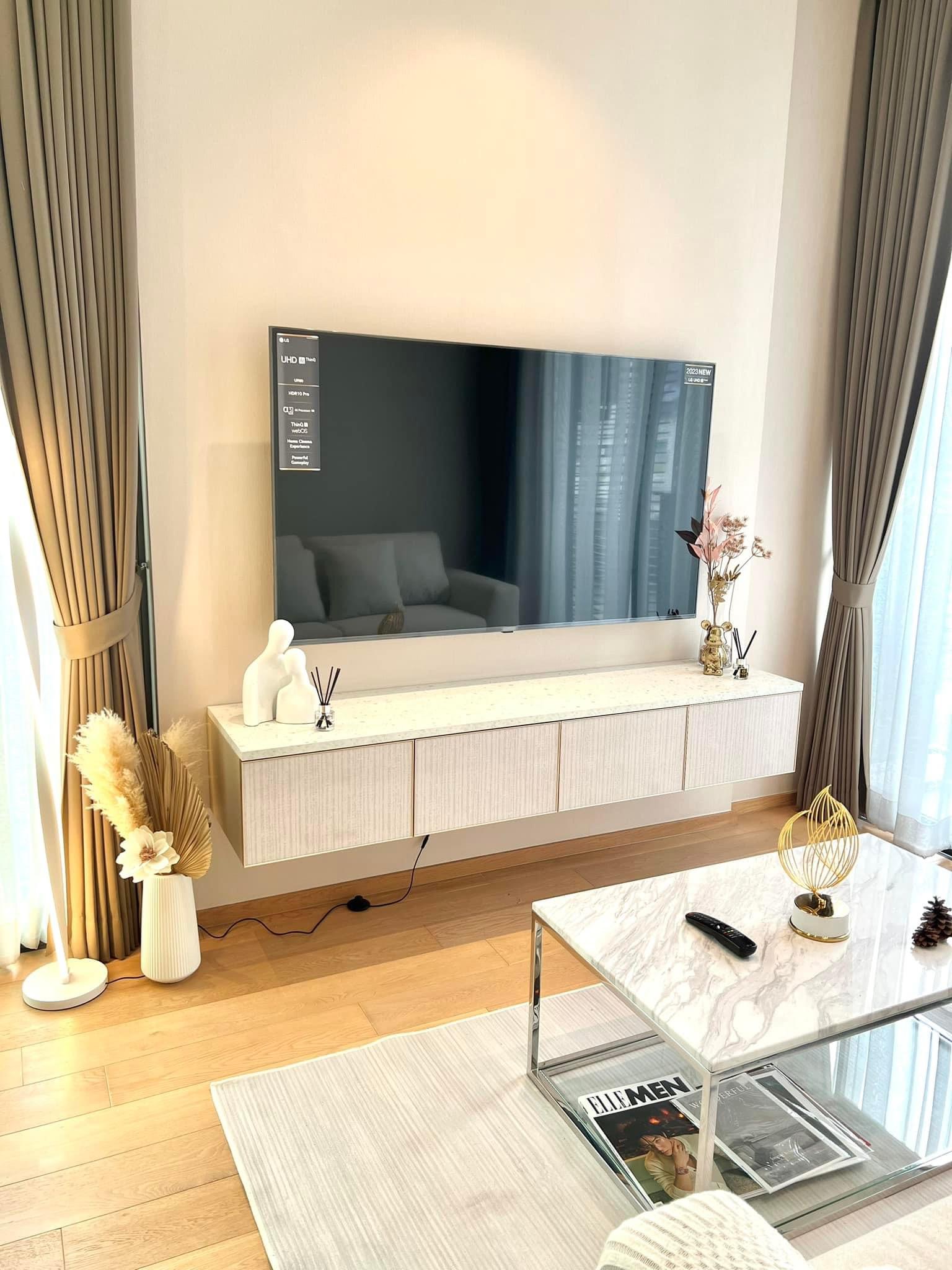 28 Chidlom, view 3