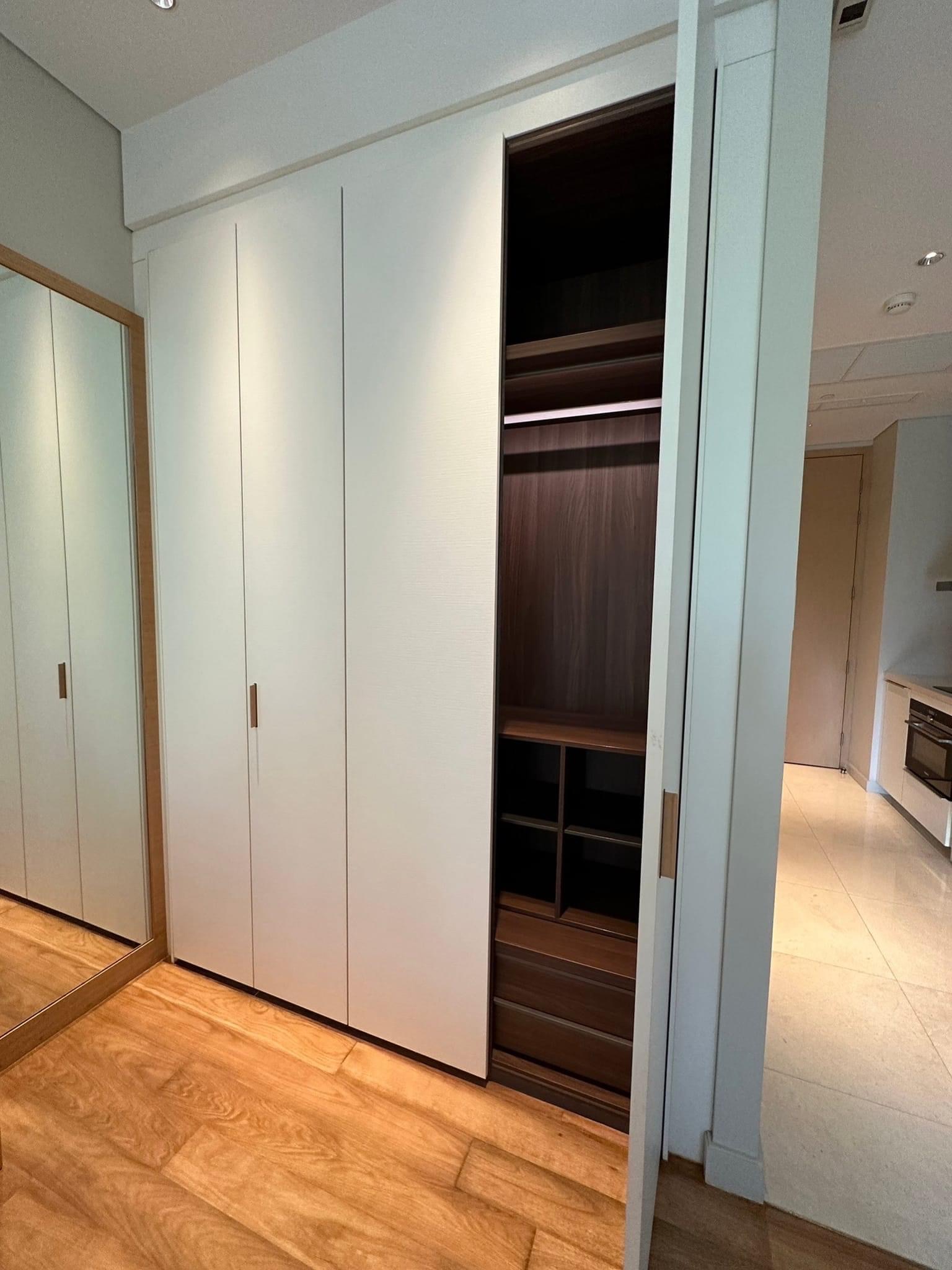 Sindhorn Residence, view 5