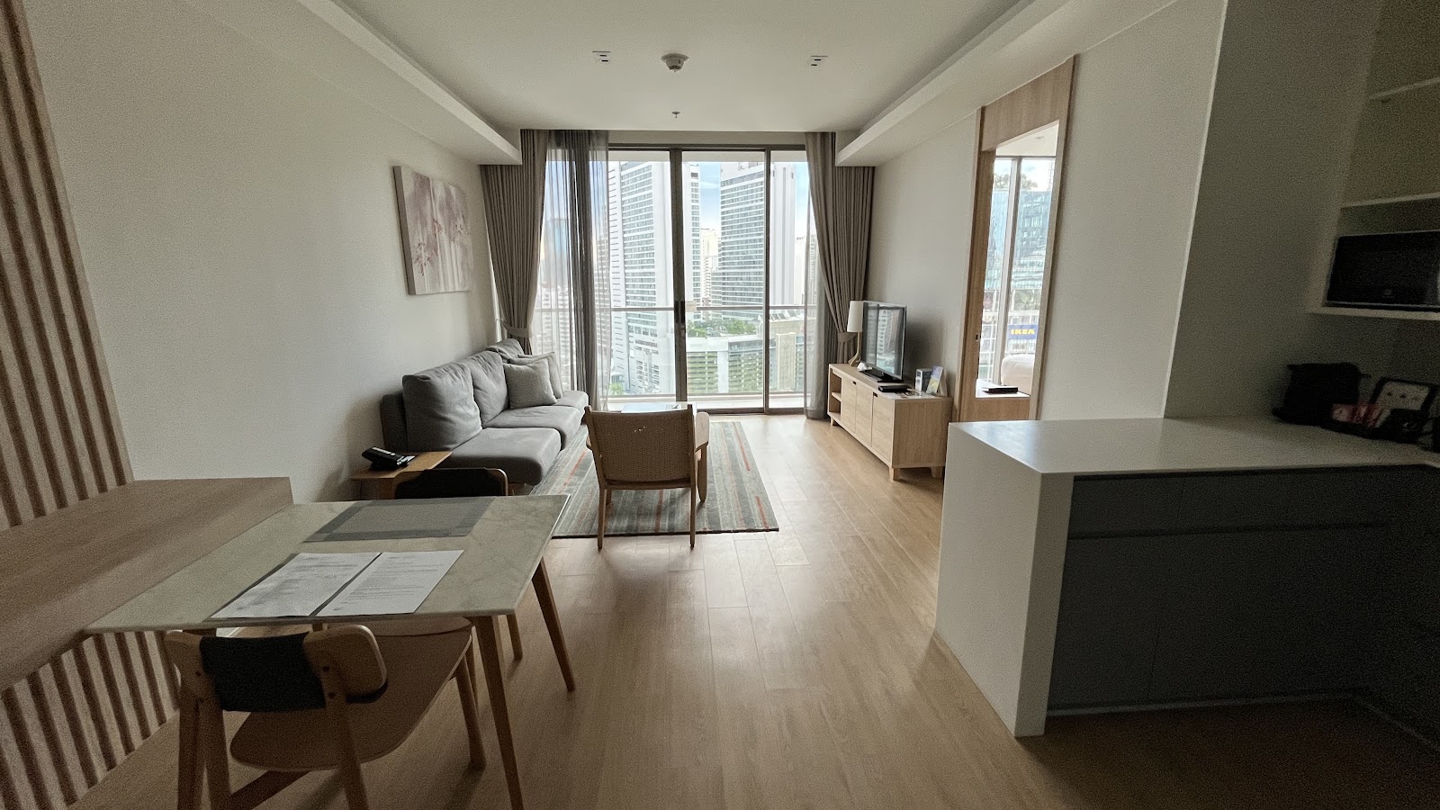 Oakwood Suites Bangkok, view 2