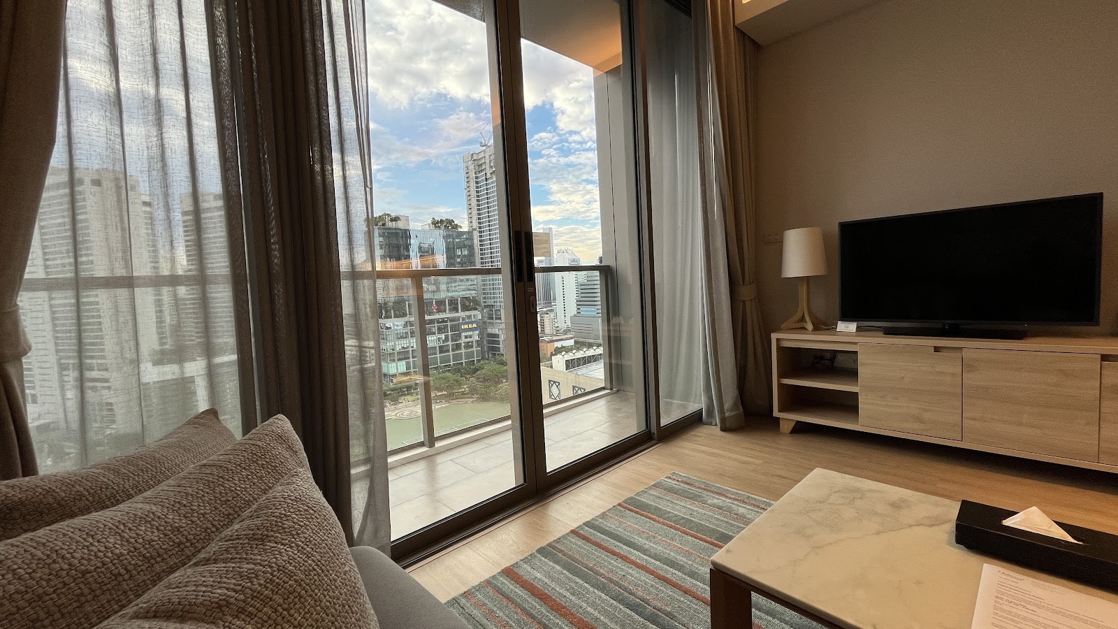 Oakwood Suites Bangkok, view 4