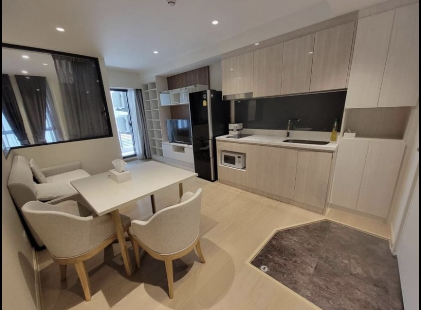 Runesu Thonglor 5, view 5