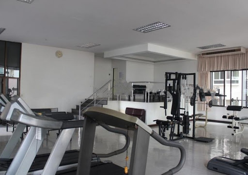 Academia Grand Tower, view 2