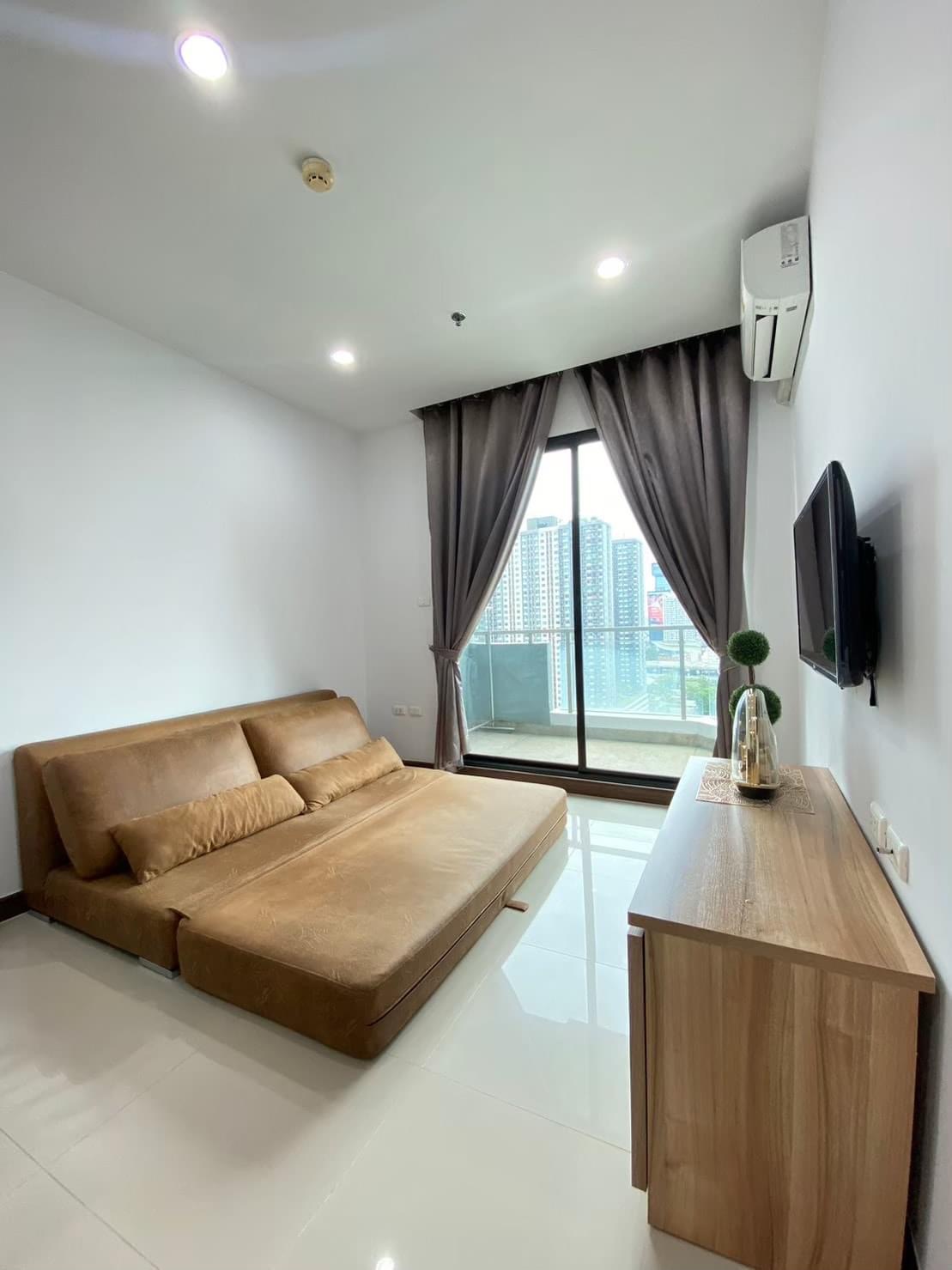 Supalai Premier @ Asoke, view 3