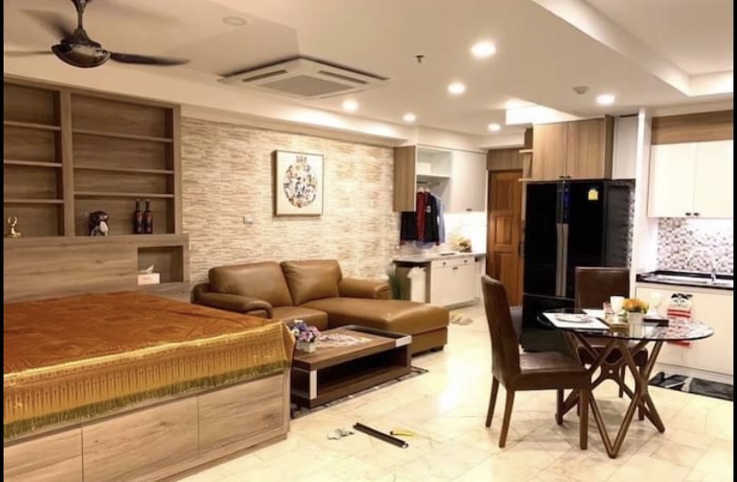 Waterford Park Thonglor 5, view 2