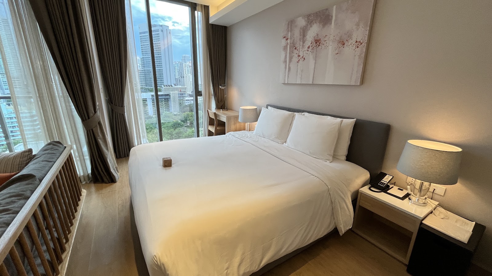 Oakwood Suites Bangkok, view 3