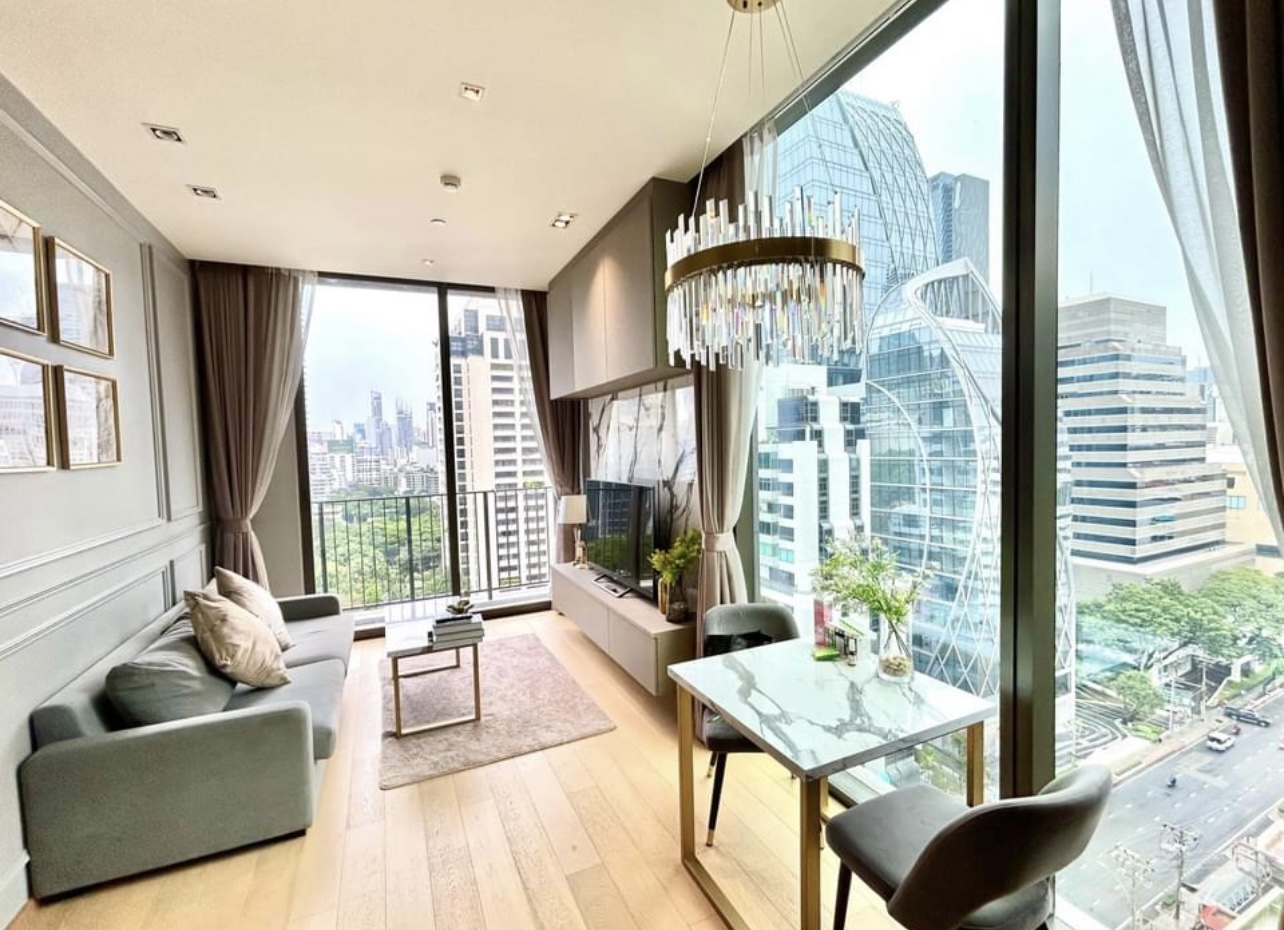 28 Chidlom, view 2