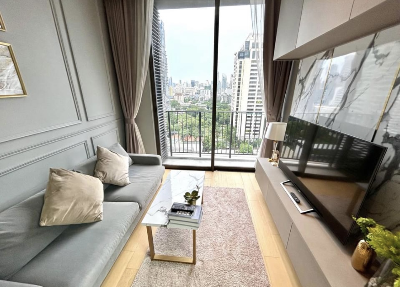 28 Chidlom, view 4
