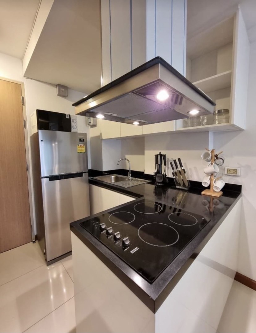 Le Cote Thonglor 8, view 3