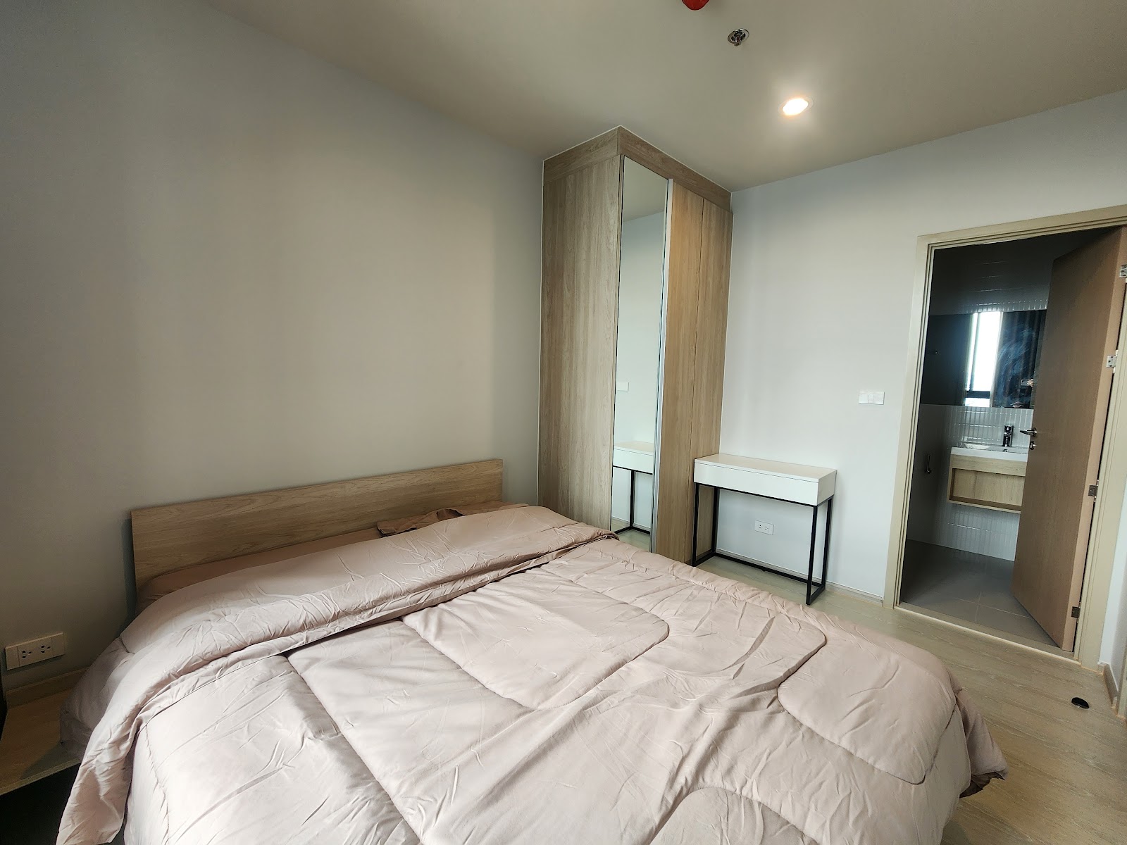 Nue Mega Plus Bangna, view 5