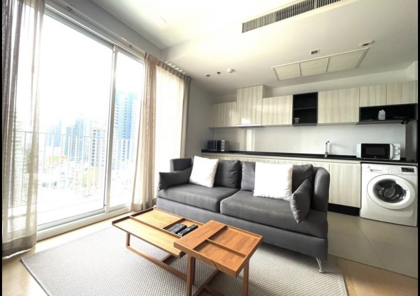 HQ Thonglor, view 2